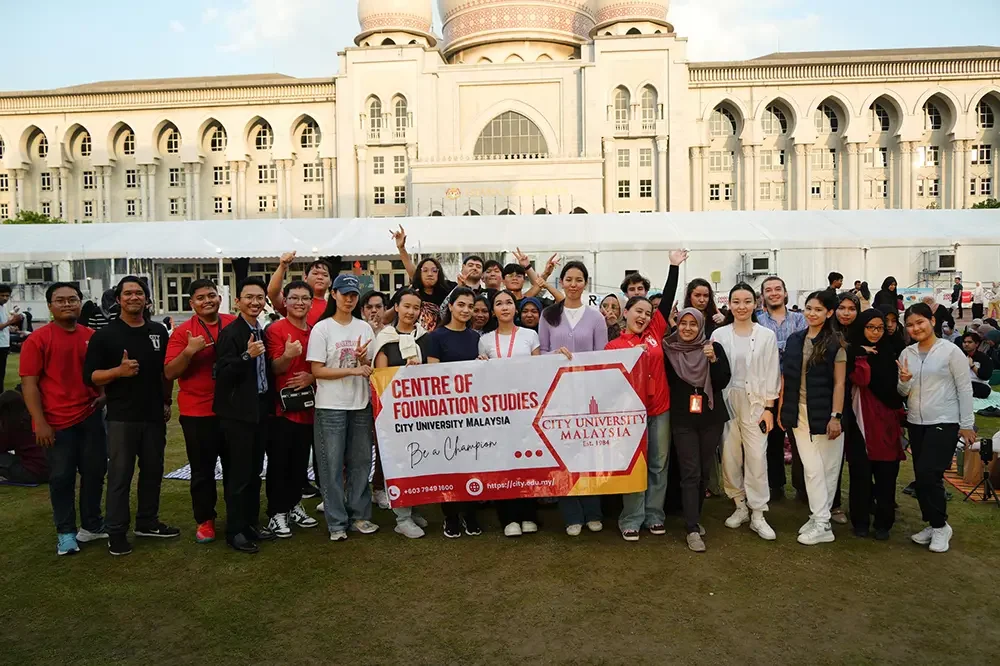Breaking Fast, Building Bonds: Foundation Students Enjoy Bazaar & Iftar at Putrajaya